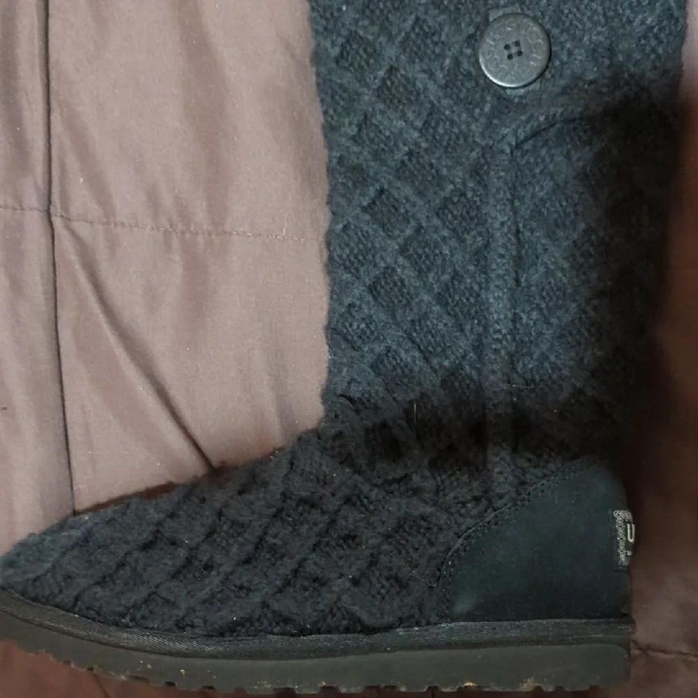 UGG Black Lattice Cardy Winter Boots Women's Size 8 - Picture 5 of 8
